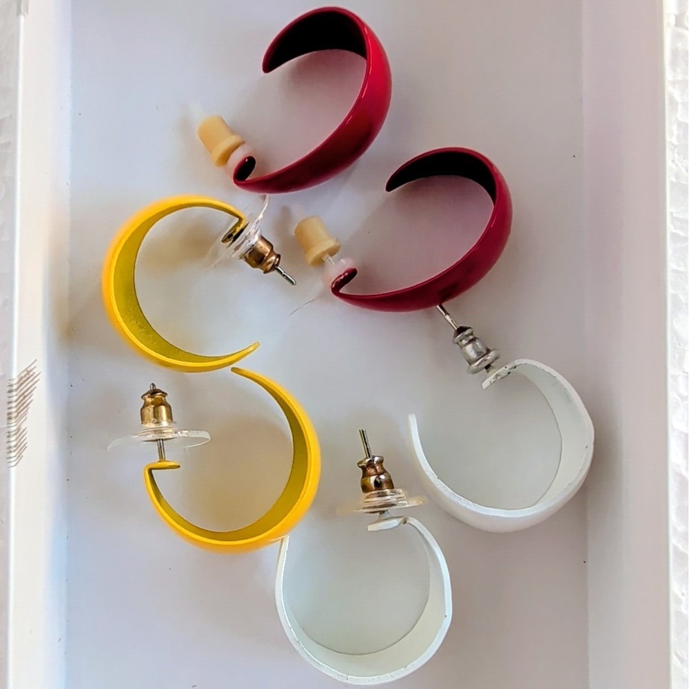 Set Of 3! Red White Yellow Hoop Earrings Plastic Chunky 80s Retro‎ 1/2"